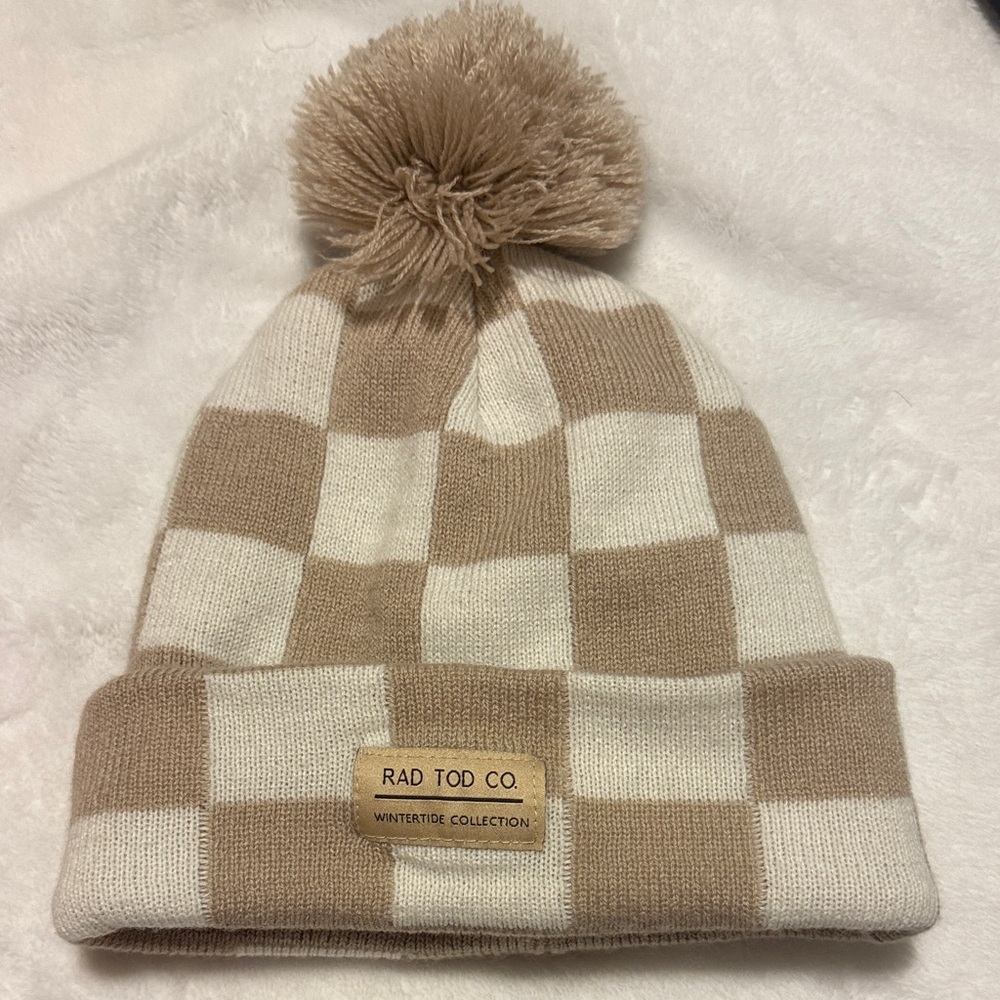 Kids Rad Tod Co. Unisex Tan Checkered Pom Pom Beanie